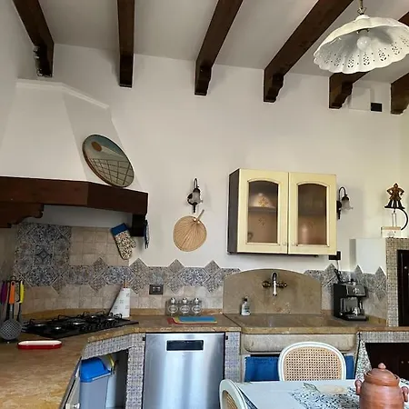 Rubino Ai Colli Villa Palermo
